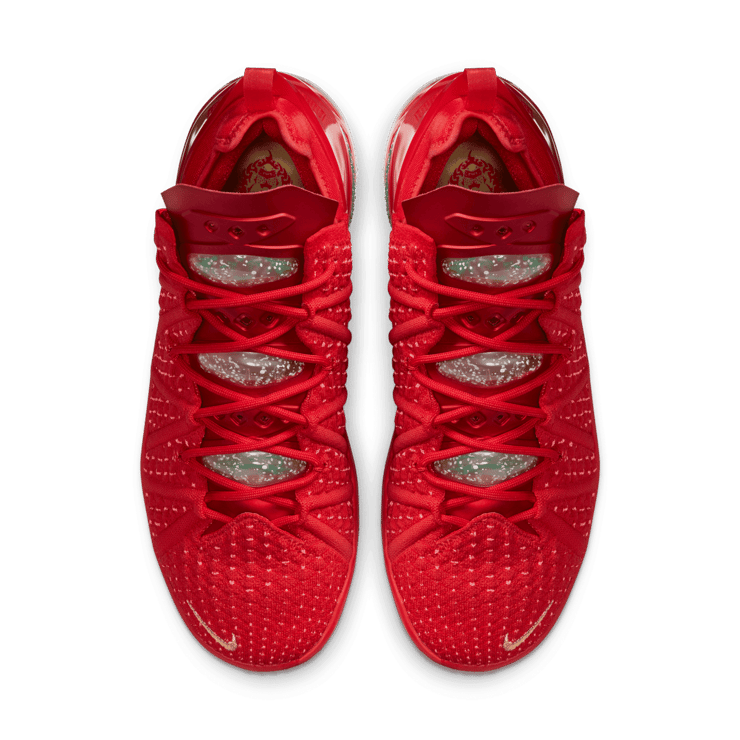 Nike LeBron 18 X-Mas in LA Angle 1