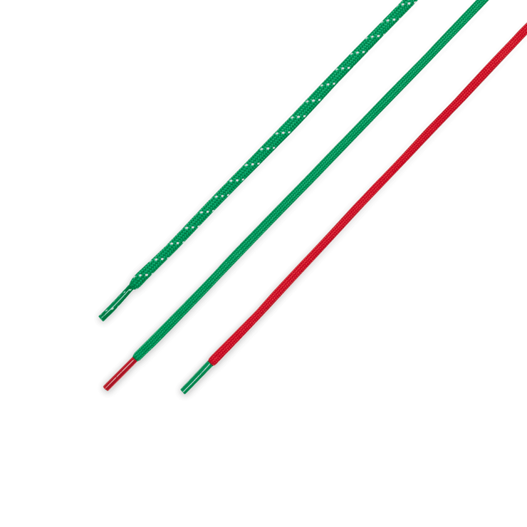 Nike LeBron 18 X-Mas in LA Angle 6
