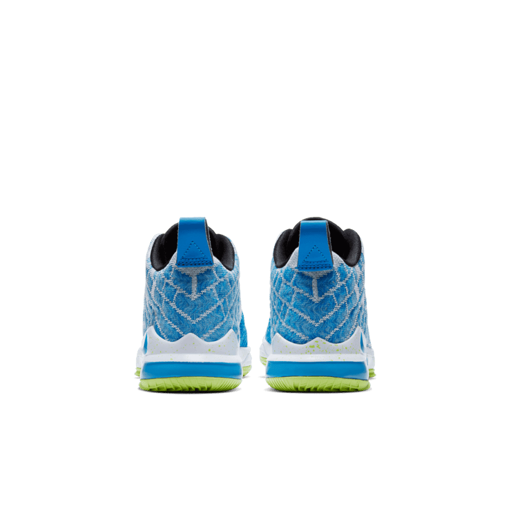 Nike LeBron 17 Sprite (PS) Angle 3