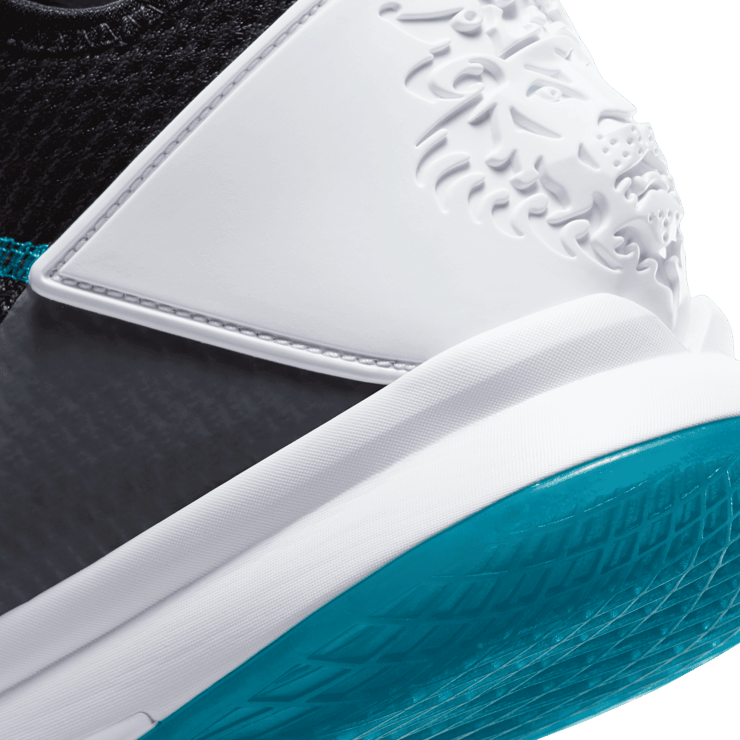 Nike LeBron Witness 4 Red Carpet Angle 5