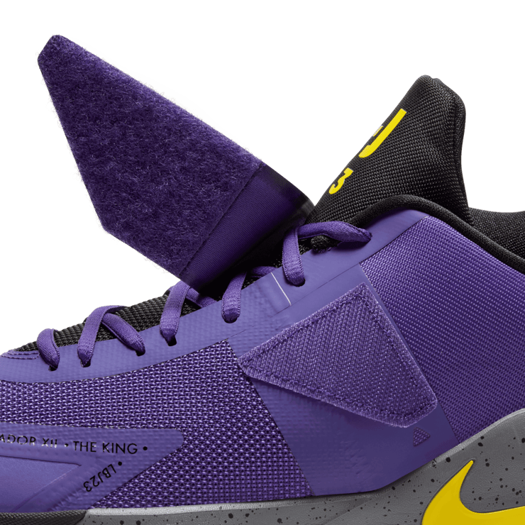 Nike Ambassador 12 Lakers Angle 4