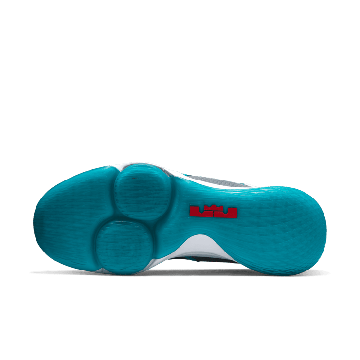 Nike LeBron Witness 4 EP Chile Red Angle 0