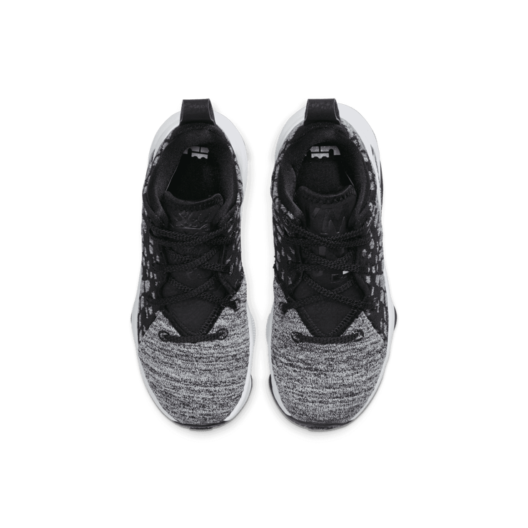 Nike LeBron 17 Black White (PS) Angle 1