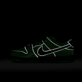Nike SB Dunk Low Powerpuff Girls Buttercup Angle 9