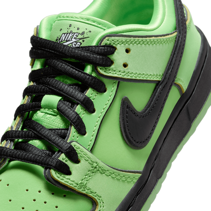 Nike SB Dunk Low Powerpuff Girls Buttercup (PS) Angle 4