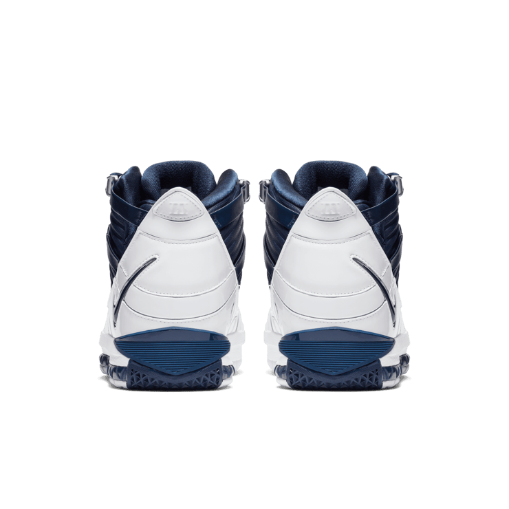 Nike LeBron 3 Midnight Navy (2019) Angle 3