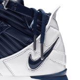 Nike LeBron 3 Midnight Navy (2019) Angle 4