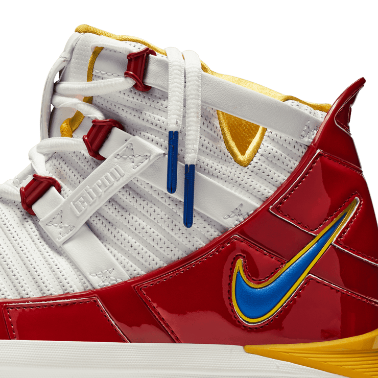 Nike LeBron 3 Superman Red (2019) Angle 4