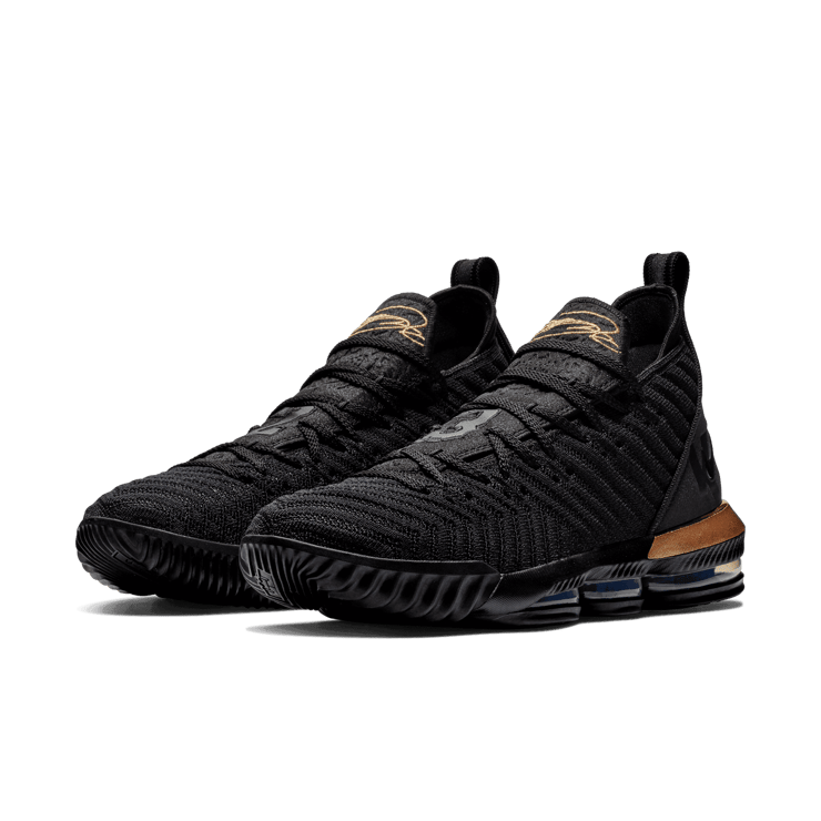 Nike LeBron 16 I'm King Angle 2