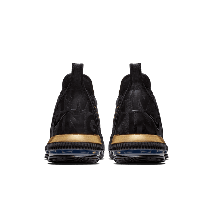 Nike LeBron 16 I'm King Angle 3