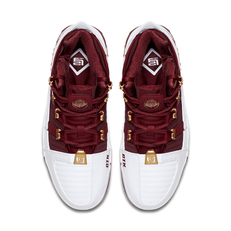 Nike LeBron 3 Christ The King (2018) Angle 1
