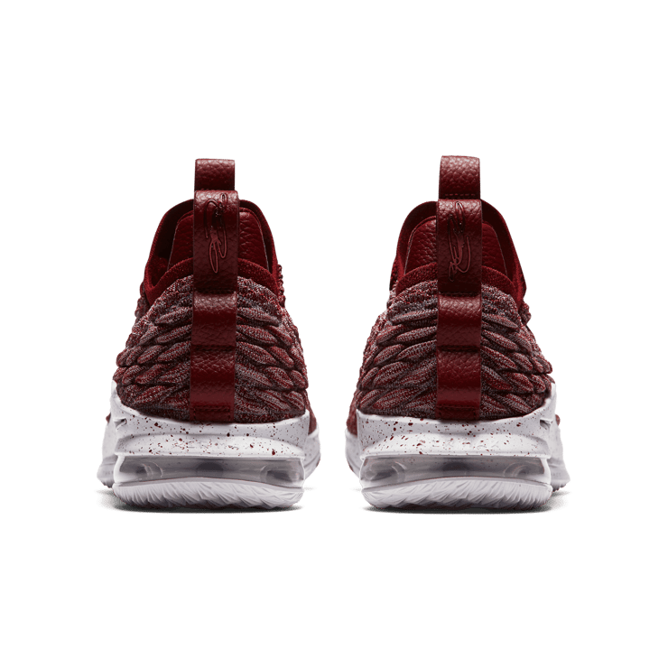 Nike LeBron 15 Low Team Red Angle 3