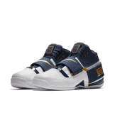 Nike LeBron Zoom Soldier 1 Think 16 (25 Straight) Angle 2