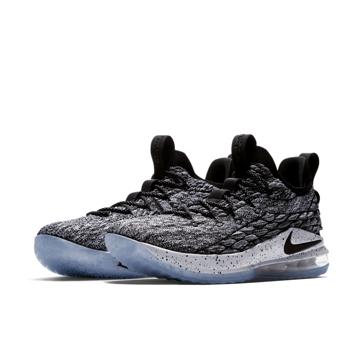 Nike LeBron 15 Low Ashes Angle 2