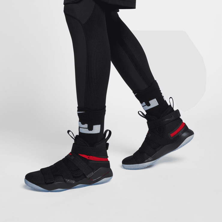 Lebron soldier 11 bred shop