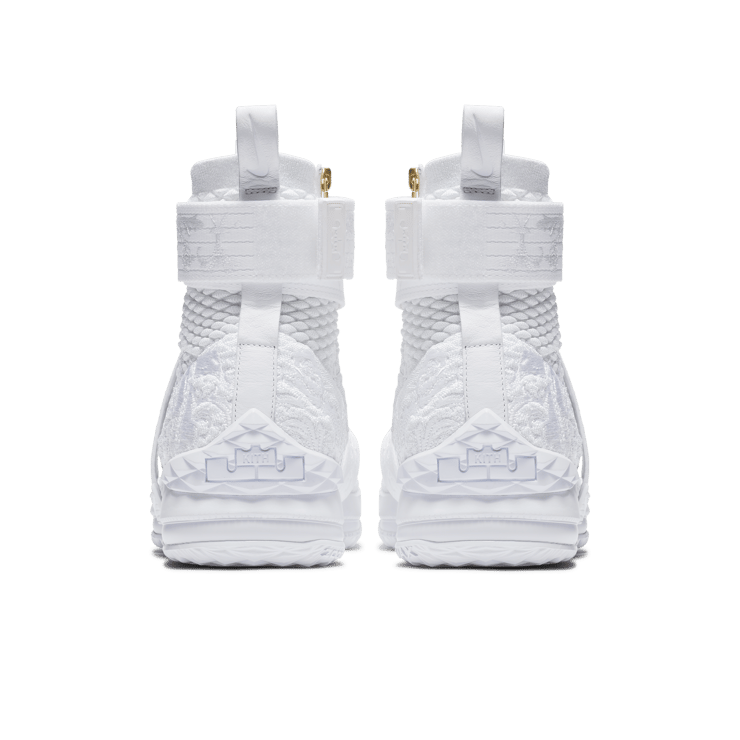 Nike LeBron 15 Lifestyle KITH City of Angels Angle 1