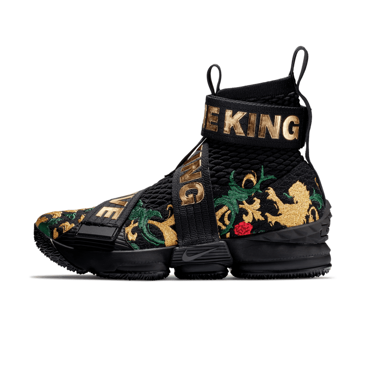 Nike LeBron 15 Lifestyle KITH King's Crown Angle 3
