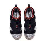 Nike LeBron Zoom Soldier 11 Safari (GS) Angle 1