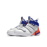 Nike LeBron Zoom Soldier 11 Ultramarine (GS) Angle 2