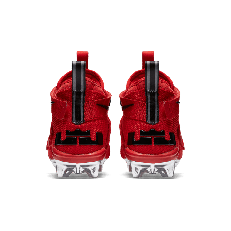 Nike LeBron Zoom Soldier 11 Cleat Ohio State PE Angle 3