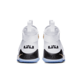 Nike LeBron Zoom Soldier 11 Court General Angle 3