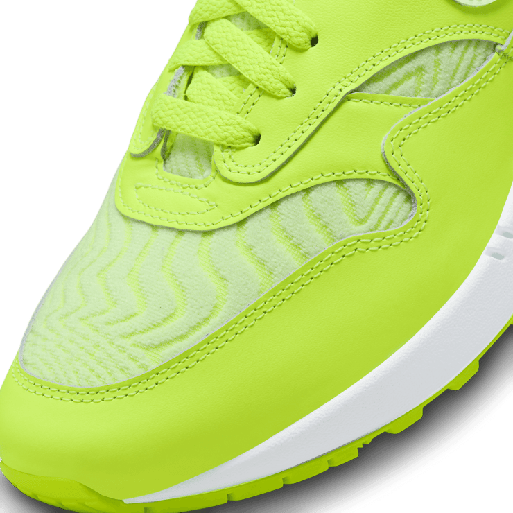 Nike Air Max 1 Volt Angle 4