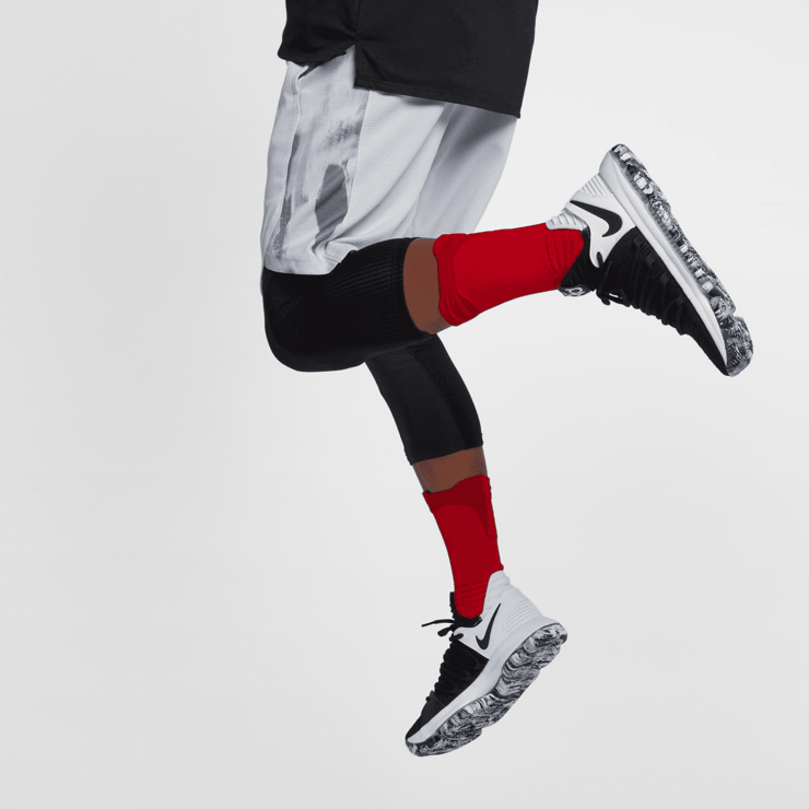 Nike KD 10 Black White Angle 4