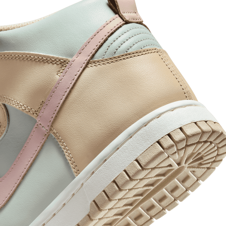 Nike Dunk High Tan Pink (W) Angle 5