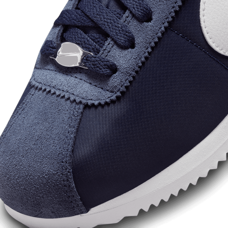 Nike Cortez Nylon Midnight Navy White (W) Angle 4