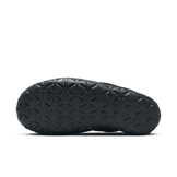 Nike ACG Air Moc Black Anthracite Angle 0