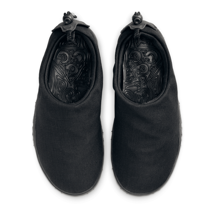 Nike ACG Air Moc Black Anthracite Angle 2
