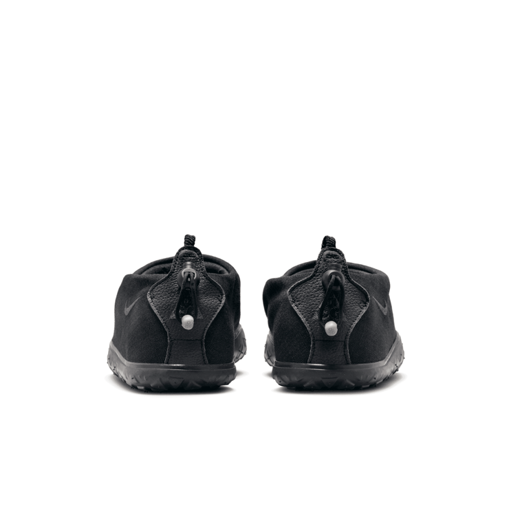 Nike ACG Air Moc Black Anthracite Angle 4