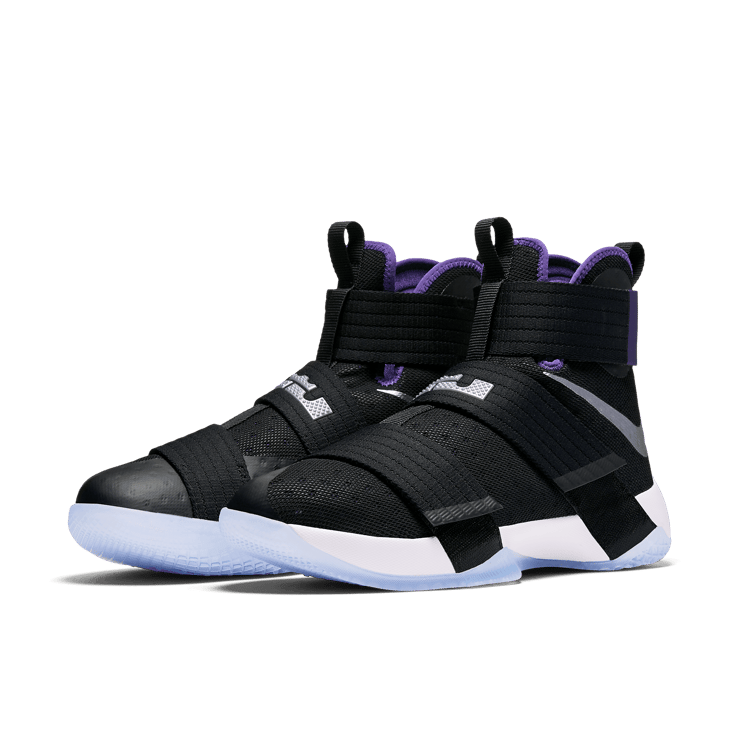 Nike LeBron Zoom Soldier 10 Court Purple Angle 2