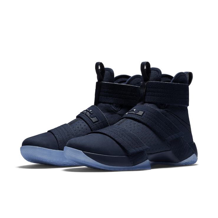 Nike LeBron Zoom Soldier 10 Midnight Navy Angle 2