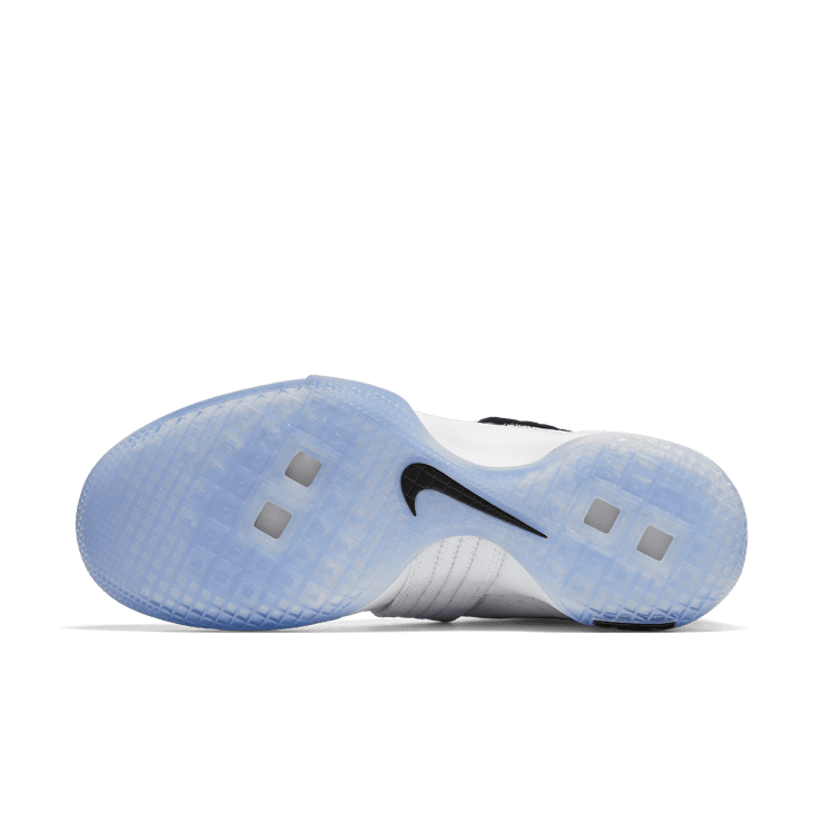 Nike LeBron Zoom Soldier 10 Black Toe Angle 0