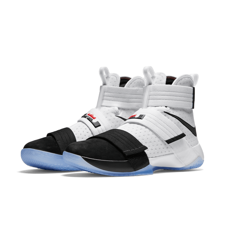 Nike LeBron Zoom Soldier 10 Black Toe Angle 2