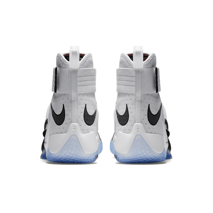 Nike LeBron Zoom Soldier 10 Black Toe Angle 3