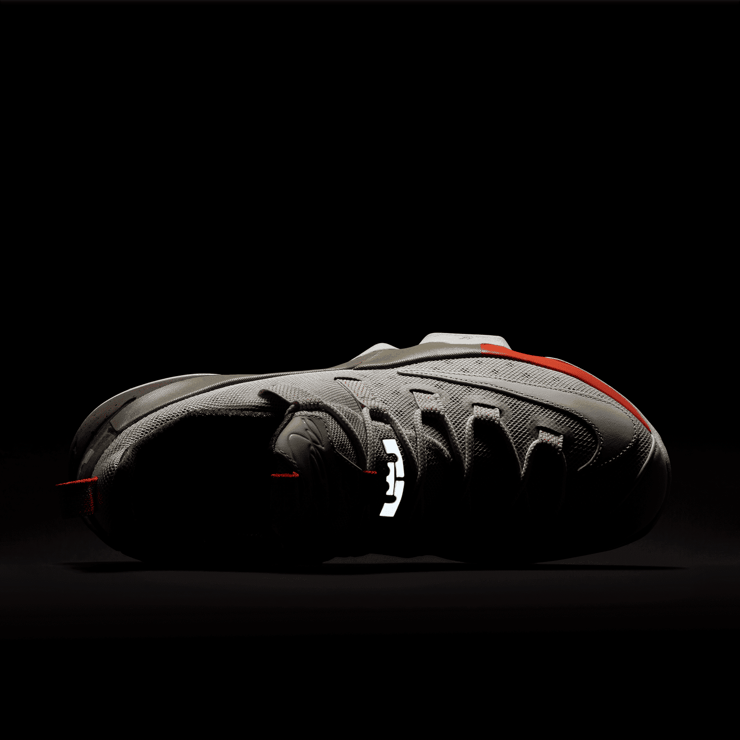 Nike LeBron 13 Low Phantom Angle 5