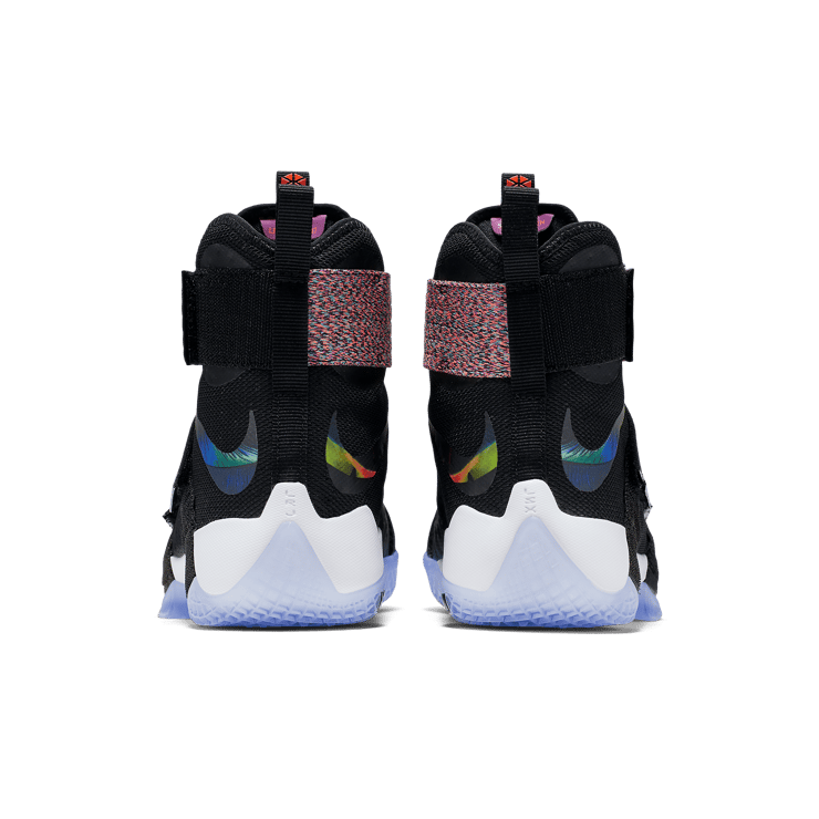 Nike LeBron Zoom Soldier 10 Cosmic Angle 3