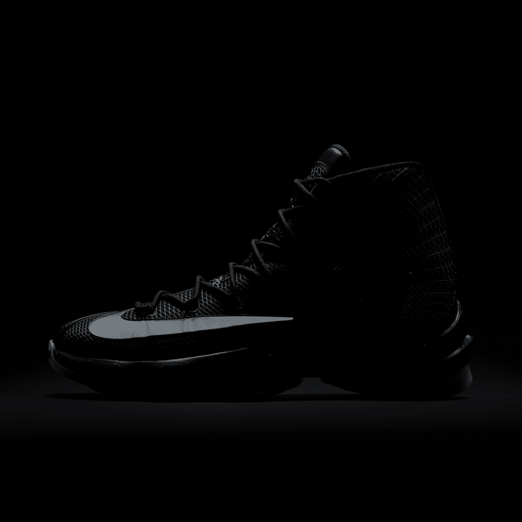 Nike LeBron 13 Elite Black Angle 4