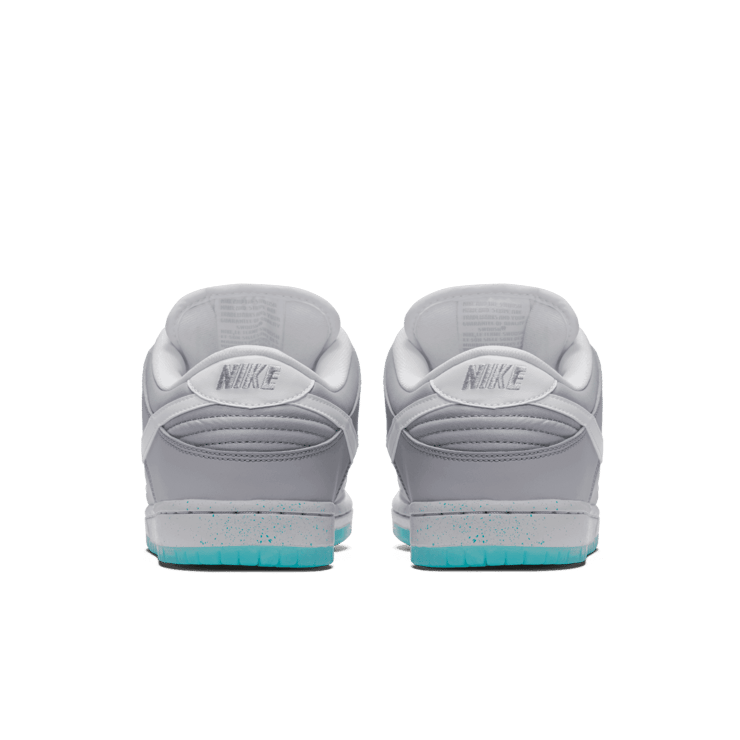 Nike SB Dunk Low Mag Angle 3