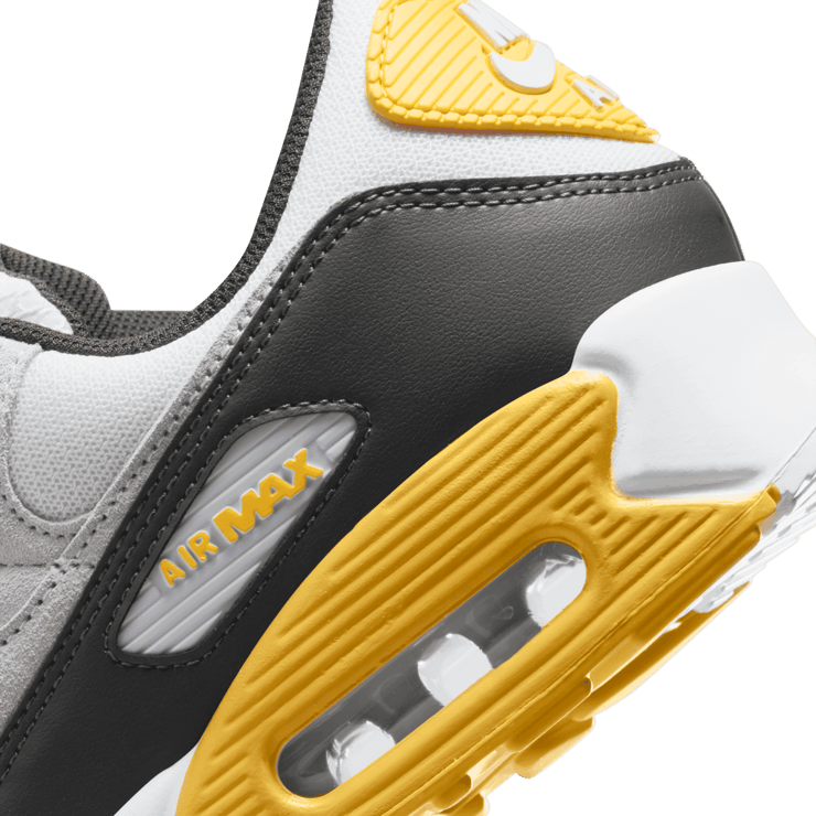 Nike Air Max 90 University Gold Angle 5