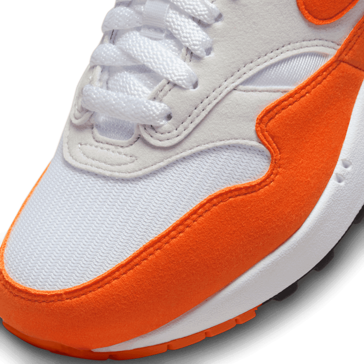 Nike Air Max 1 Safety Orange (W) Angle 4