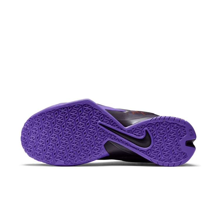 Nike Zoom Soldier 8 Cave Purple Angle 0