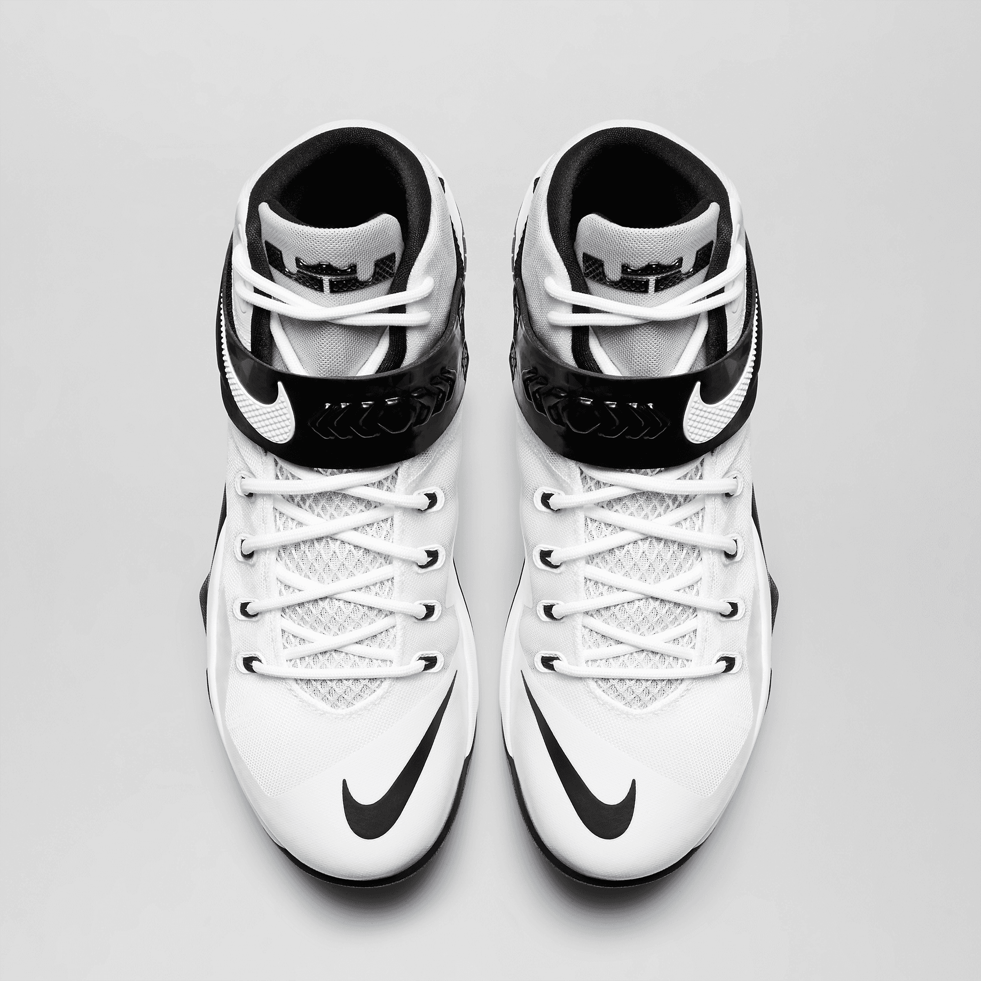 lebron soldier 8 black and white