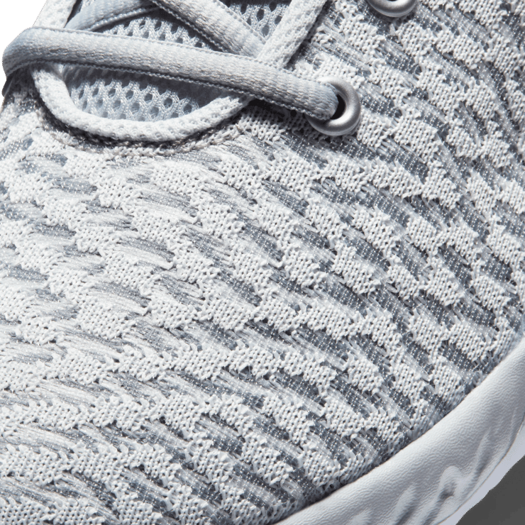 Nike KD Trey 5 VIII Metallic Silver Gold Angle 4