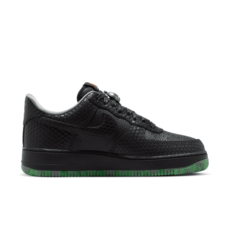 Nike Air Force 1 Low Premium Halloween (2023) Angle 1