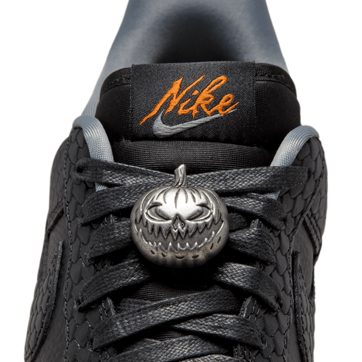 Nike Air Force 1 Low Premium Halloween (2023) Angle 7