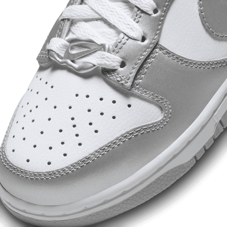 Nike Dunk Low Liquid Metal Silver (W) Angle 5