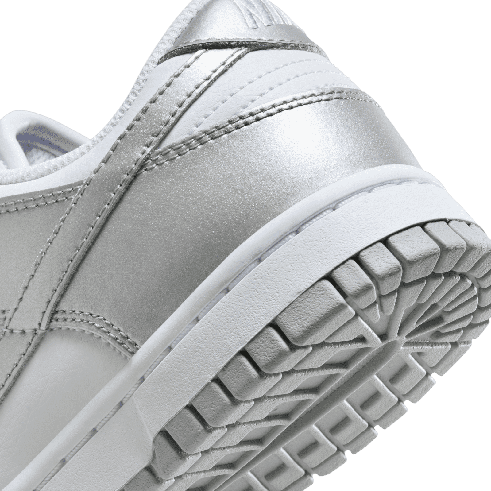 nike dunk low disrupt metallic silver